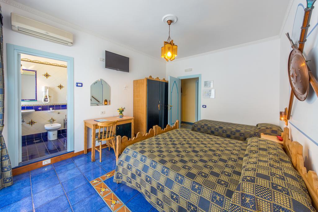 Riviera B&B Rooms Maiori Kamer foto