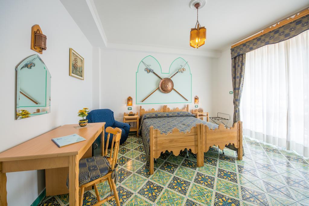 Riviera B&B Rooms Maiori Kamer foto