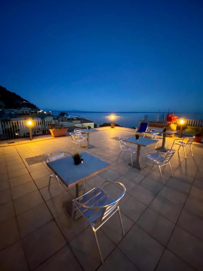Riviera B&B Rooms Maiori Buitenkant foto